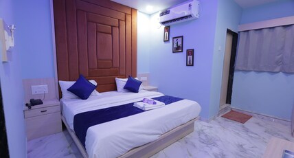 Hotel Paramount Room Type - Deluxe Room