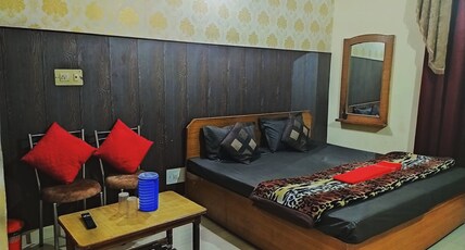 Suman Guest House Room Type - 2 Bed Standard Double Bed Room