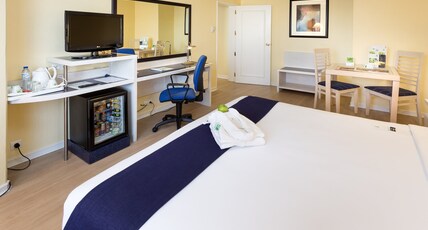 Holiday Inn Lisbon Room Type - Premium Room