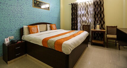 Hotel Sapphire Room Type - Deluxe AC Room