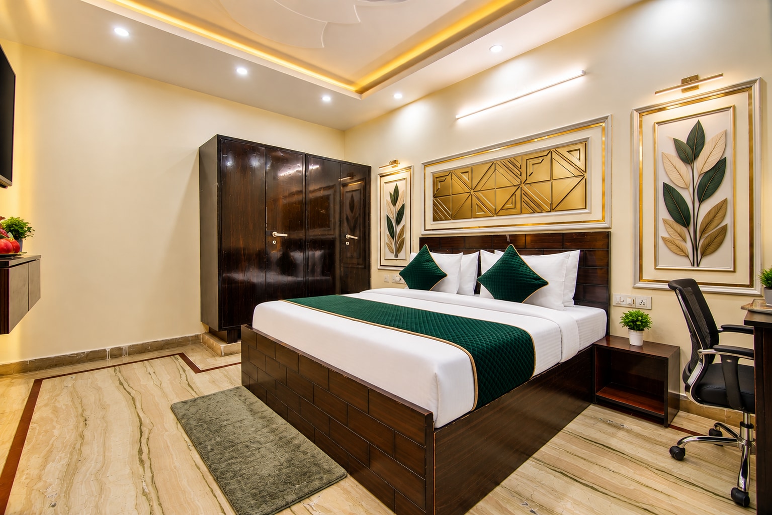 Golden Key Residency - Vikas Puri - Tap to explore photos