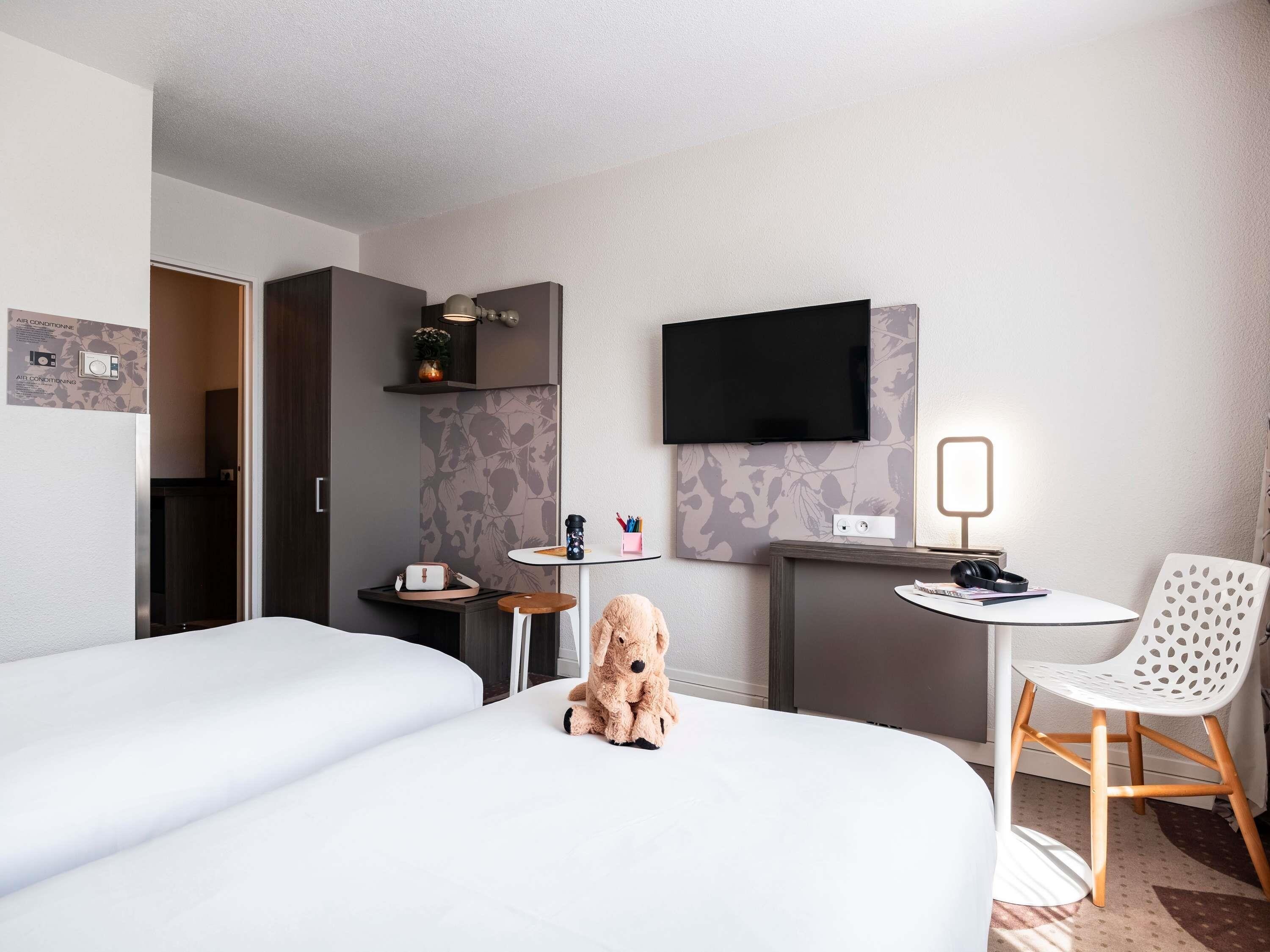 Mercure Compiegne Sud - Tap to explore photos