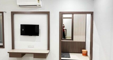 Hotel Narayana Room Type - Luxury Room