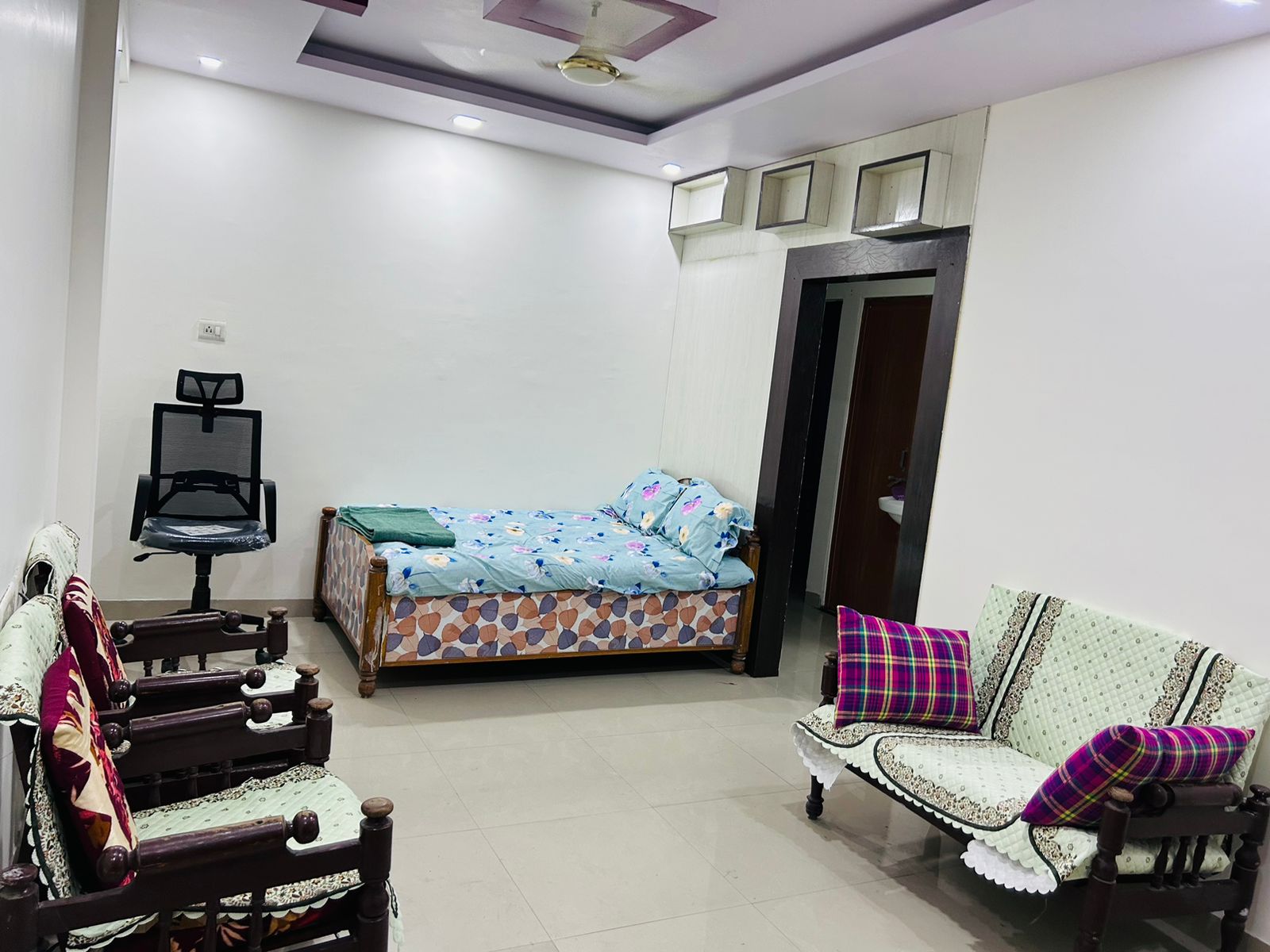 AnubhavGruha Home Stay - Tap to explore photos