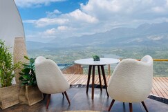LUXEGLAMP Munnar