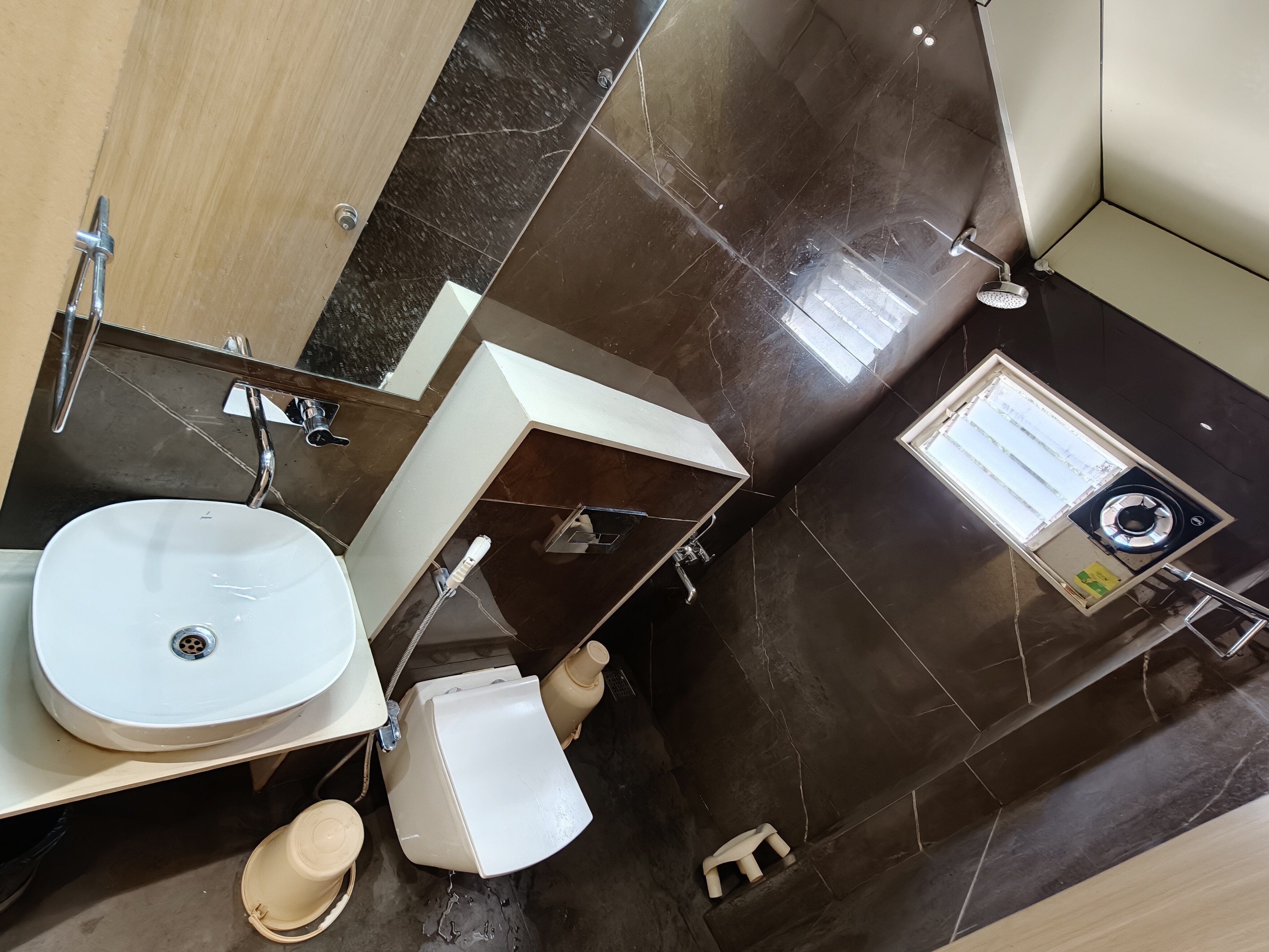 Hotel Rajshree - Tap to explore photos