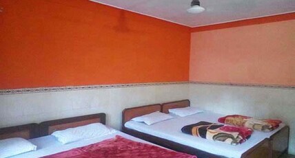 Bharat Guest House Govind Ghat Room Type - DELUXE 4 BED