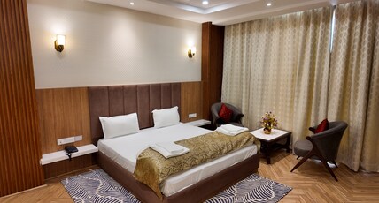HOTEL PANCHSHEEL Room Type - Super Deluxe Room