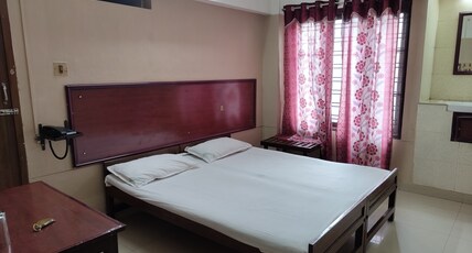 Thampanoor T H Room Type - Double Non AC Room