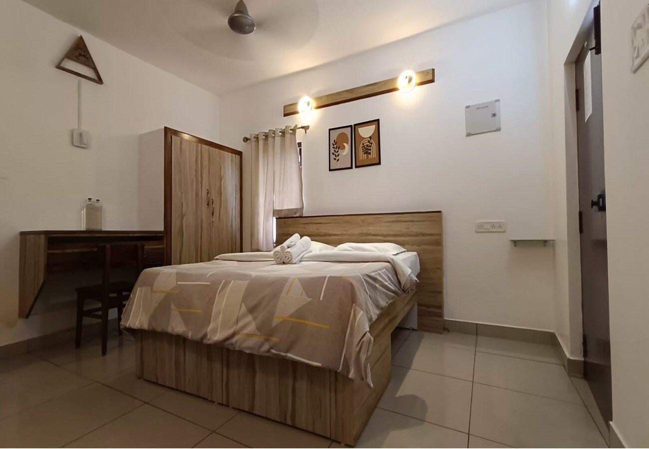 Mel Ville Service Apartment | Kitchen & Wi-Fi - Tap to explore photos
