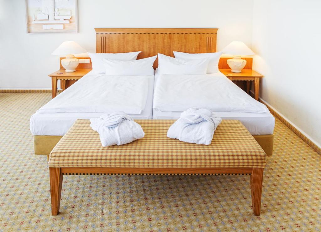 RADISSON HOTEL BERLIN CHARLOTTENBURG - Tap to explore photos