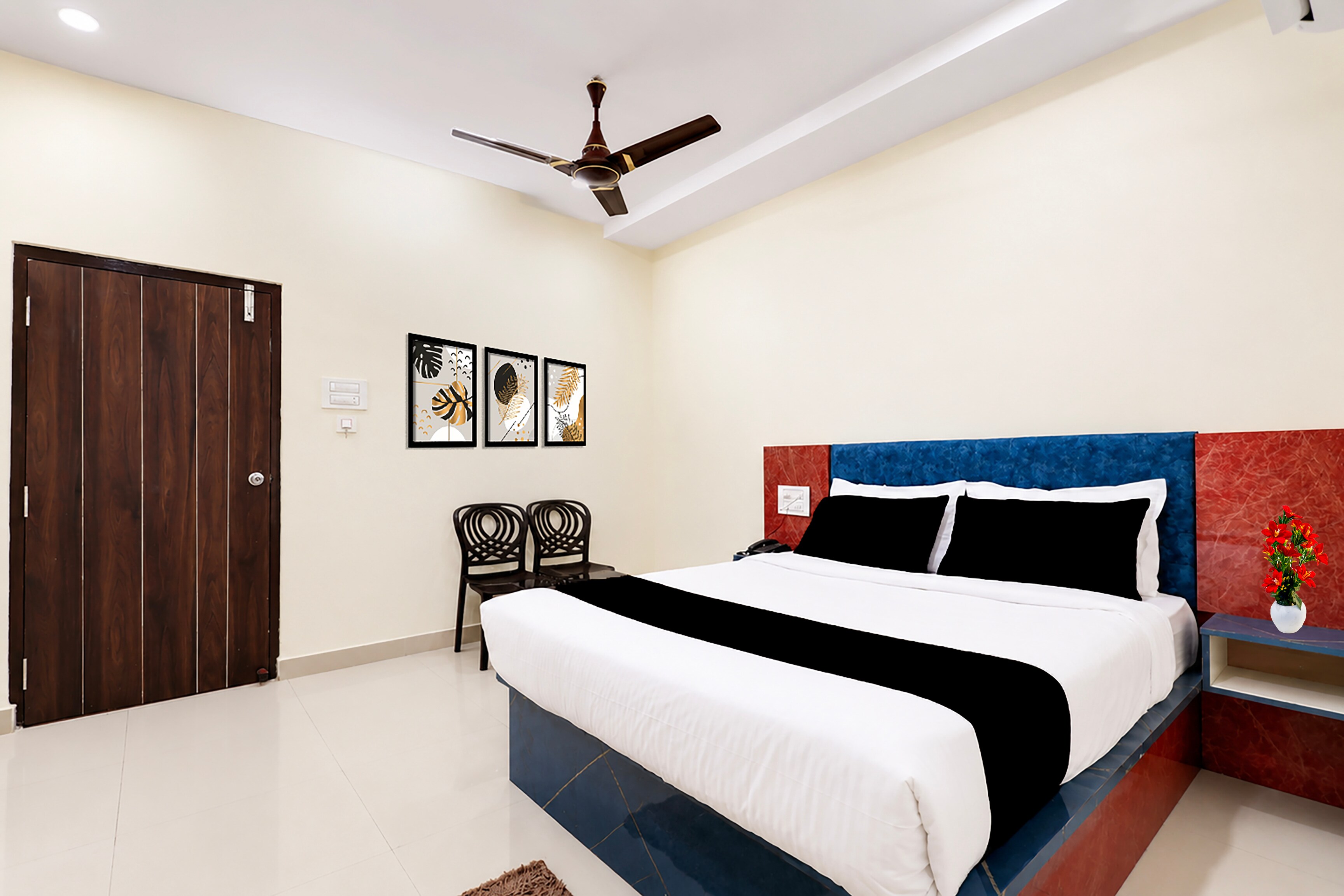 Hotel O IT Hub Khammam - Tap to explore photos