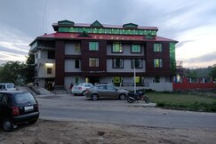 Hotel Saini Plaza and Restaurant