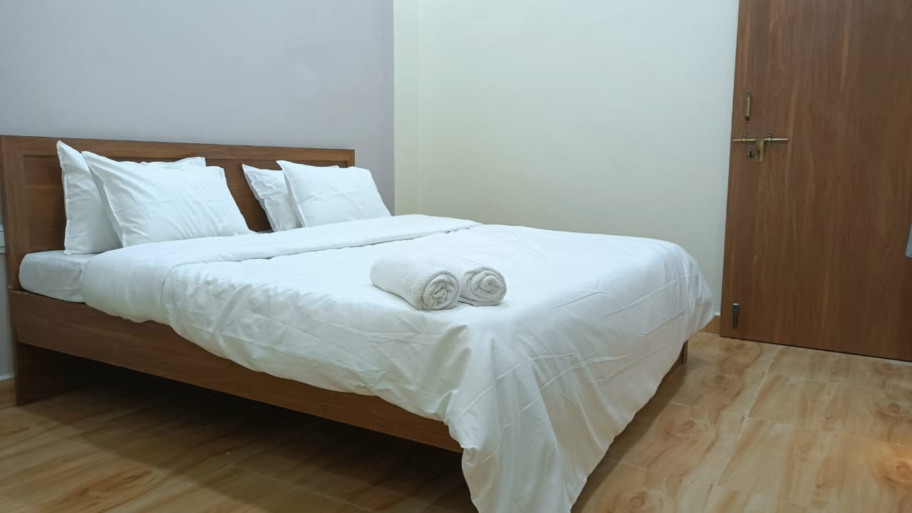 BANDHAV SARAY HOME STAY - Tap to explore photos