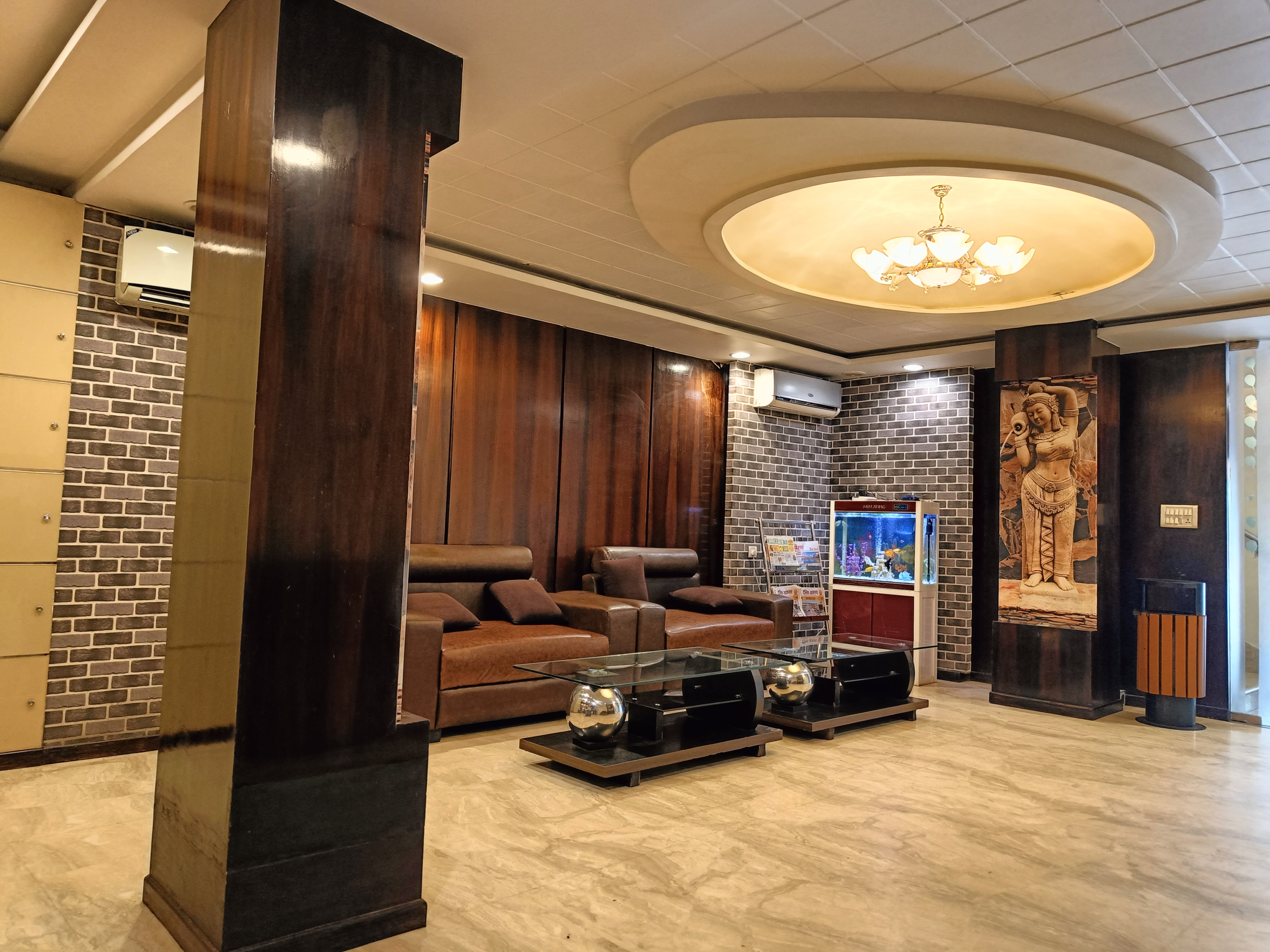Main gallery