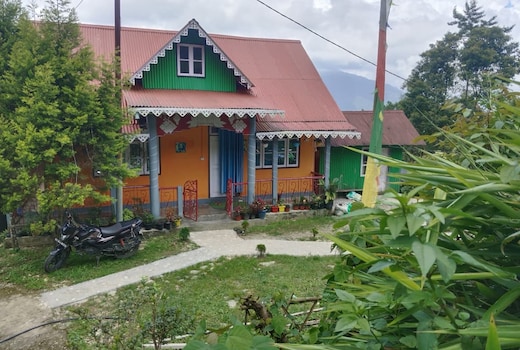 ARADDHA ORANGE GARDEN HOMESTAY