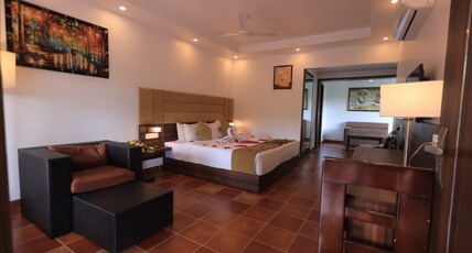 Athirappilly Green Trees Resort Room Type - Pool Villa 2