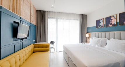 Sugar Marina Hotel-ART-Karon Beach Room Type - Deluxe Room with Pool View Sugar Marina Hotel-ART-Karon Beach Room Type - Deluxe Room with Pool View
