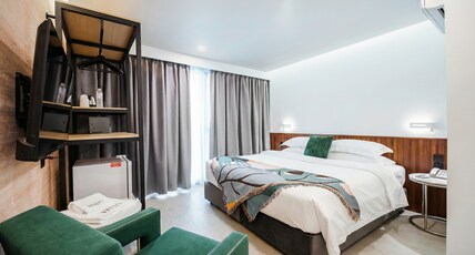 Palma Hotel Bangkok Room Type - Superior Deluxe Double Room Palma Hotel Bangkok Room Type - Superior Deluxe Double Room
