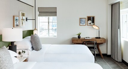 Kimpton SYLVAN HOTEL, an IHG hotel Room Type - 2 Queen Communications Accessible