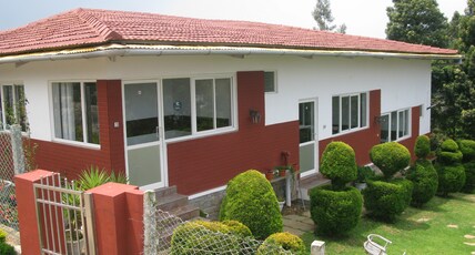 Trilan Cottages - Tea Estate - Kannerimukku Room Type - Singlet Room - Mountain View (Room No: 4)
