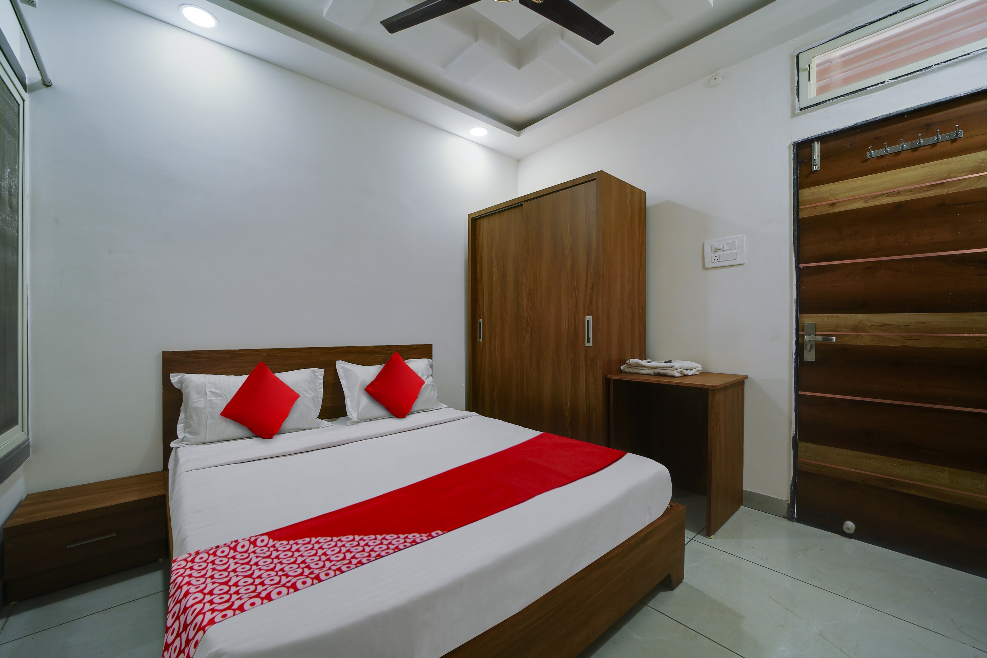 Hotel O Swastik - Tap to explore photos
