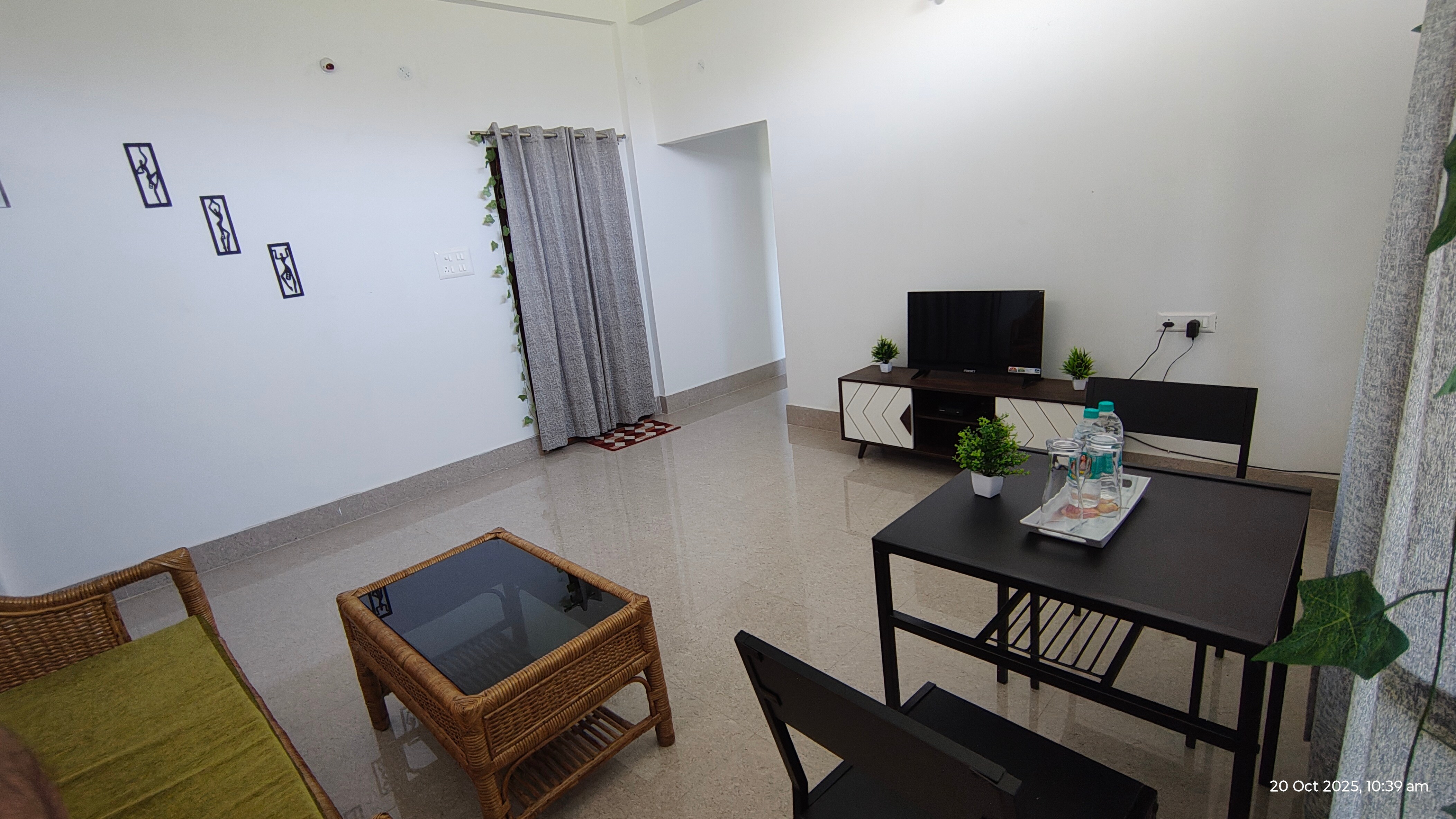 Dhriti Homestay - Tap to explore photos