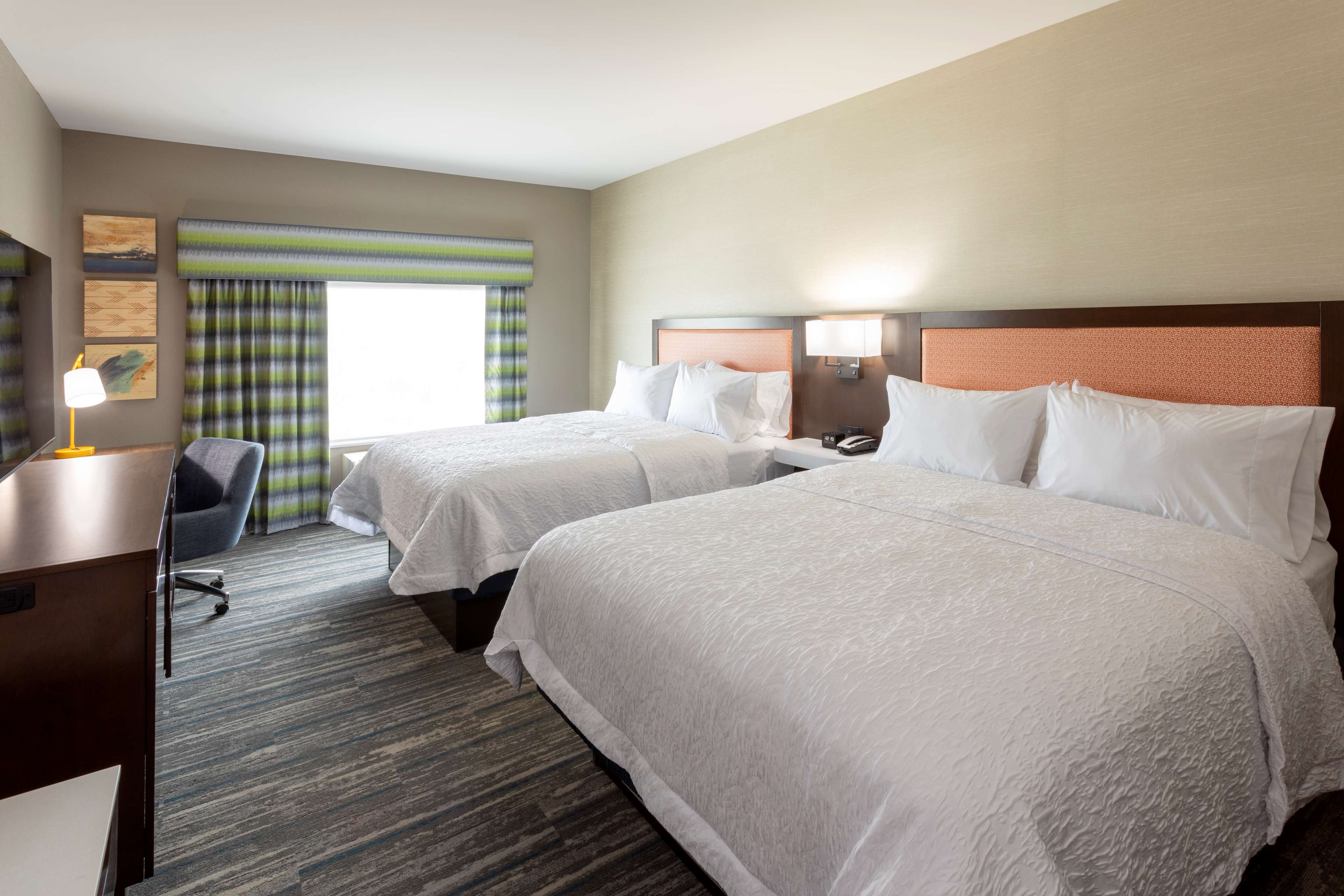 Hampton Inn by Hilton Eden Prairie Minneapolis - Tap to explore photos