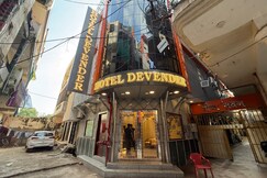 Hotel Devender 2 min walk from Ghaziabad Railway Station