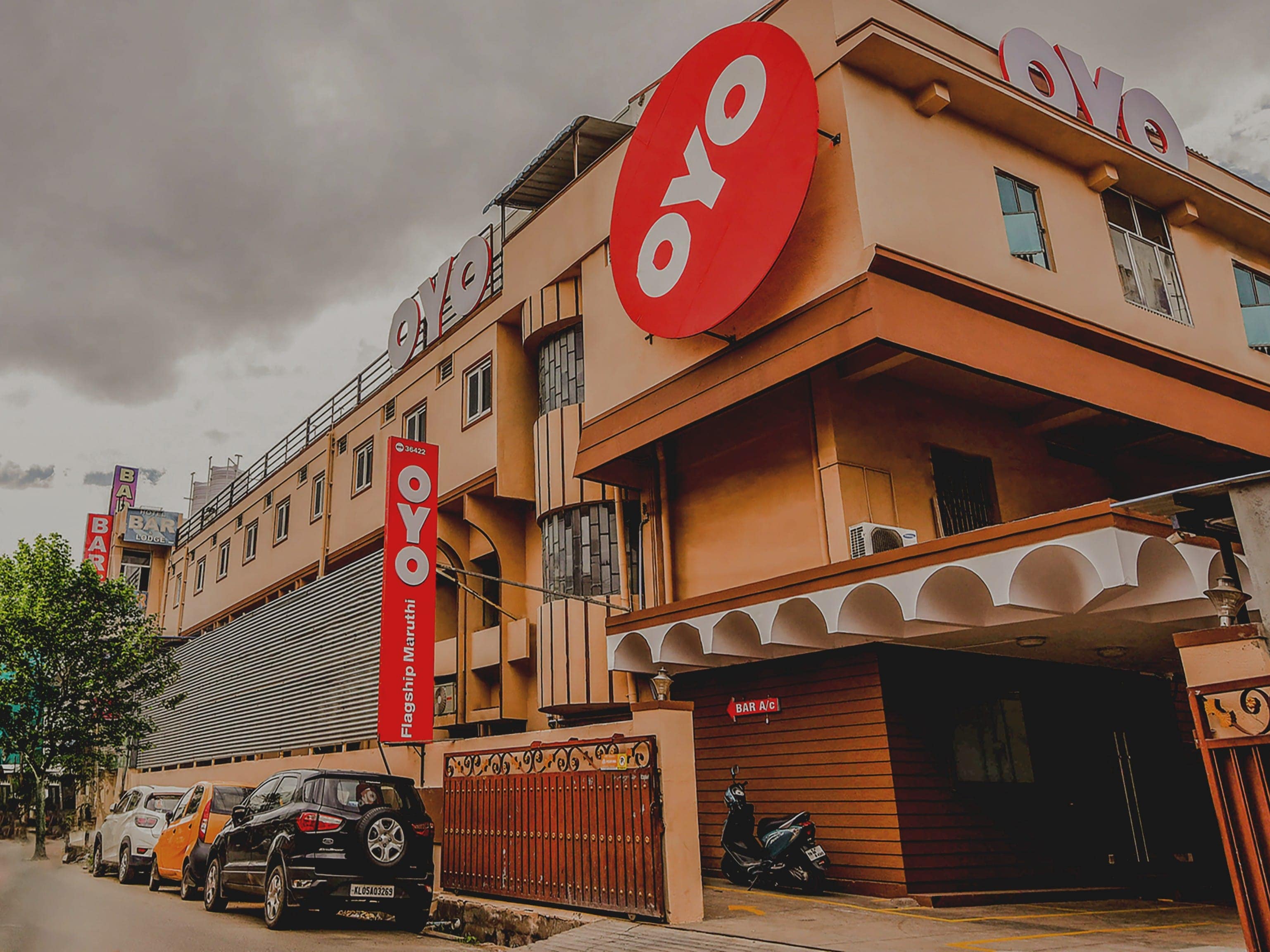 Super Hotel O By OYO Maruthi Gandhi Park - Tap to explore photos