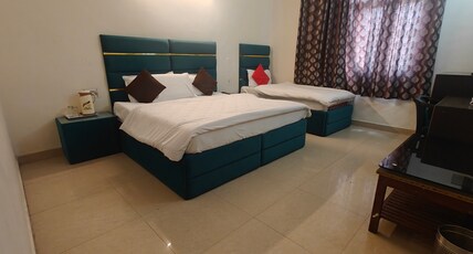 Hotel Gupta Palace Room Type - Triple Bed Deluxe Room
