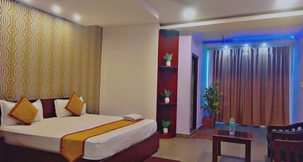 Hotel Diamond Vaishali Room Type - Deluxe Room