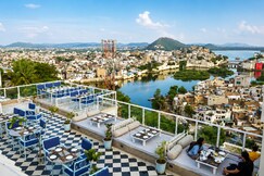 Hotel Darbargarh- A Lake View Hotel
