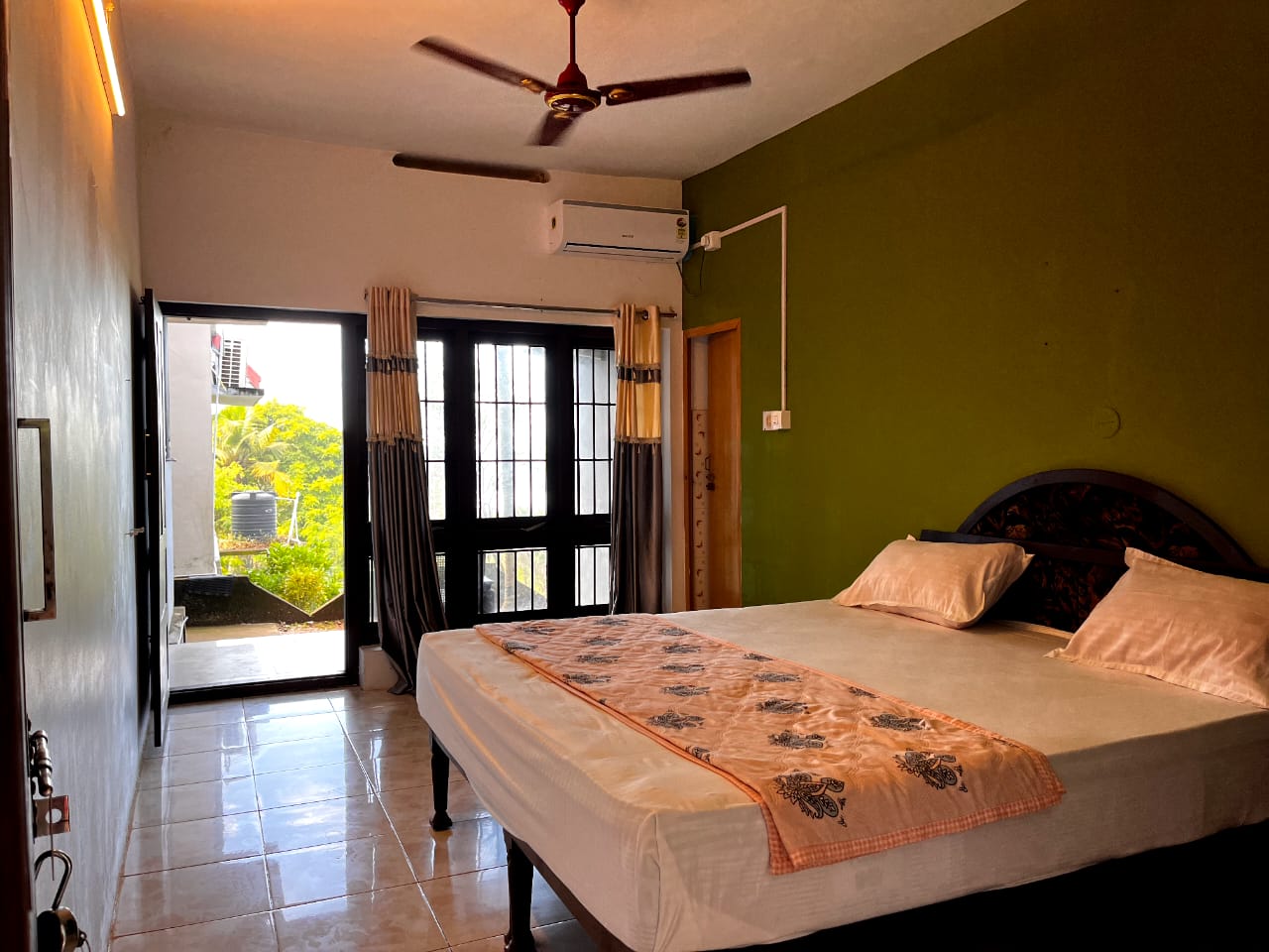 West Bay - Tap to explore photos