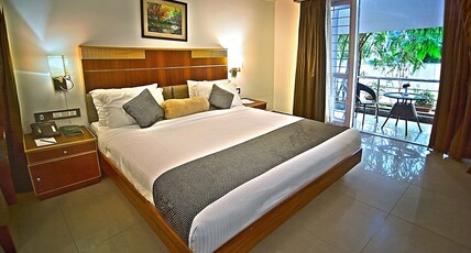 Contour Backwater Resort Room Type - Deluxe Room