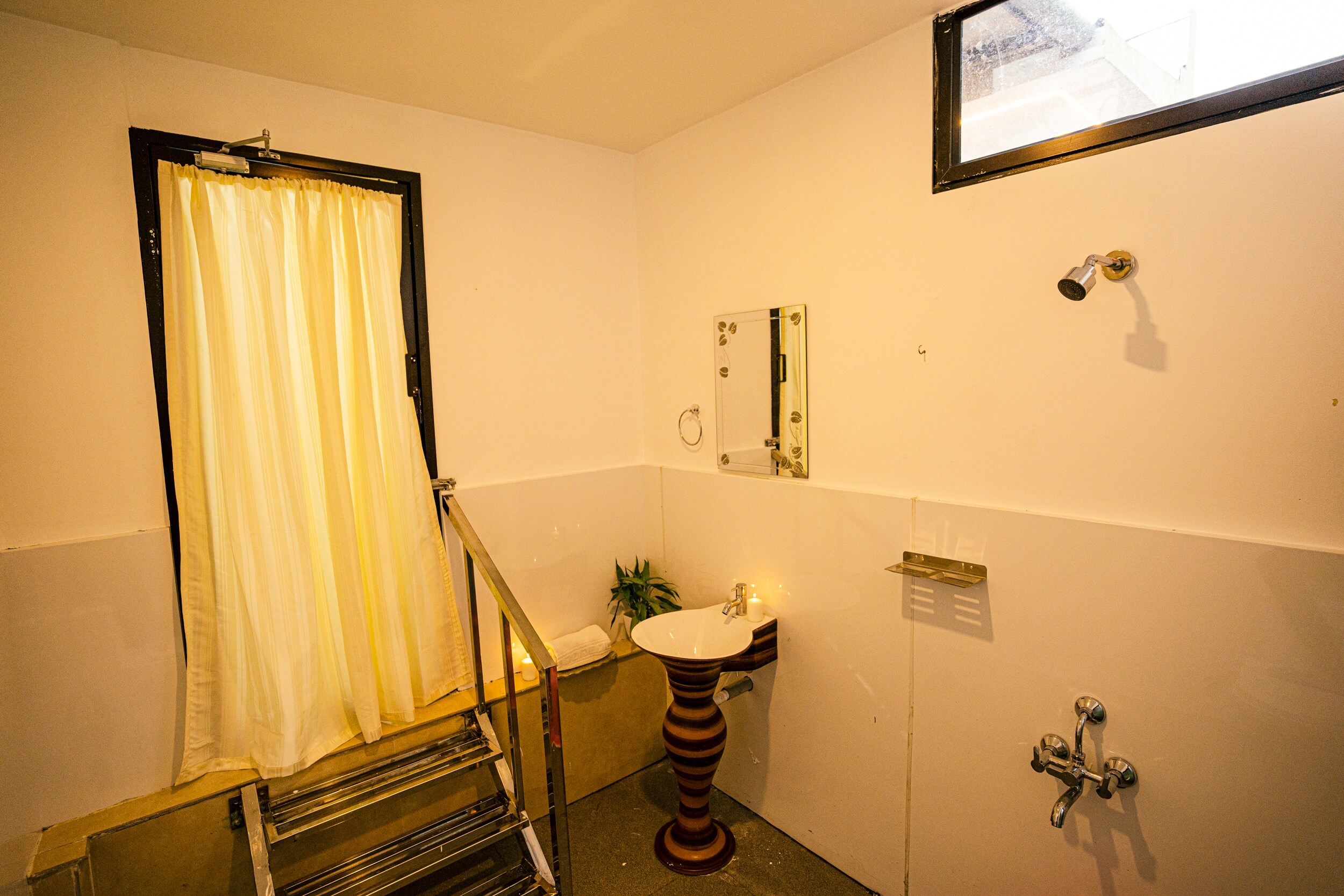 Good Vibes - Tap to explore photos