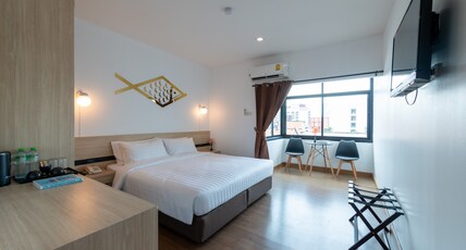 Arawana Regency North Pattaya Room Type - Superior King Room