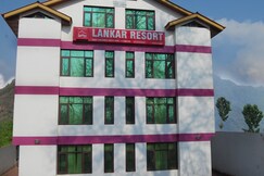 Lankar Resort
