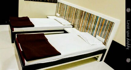 O Hotel Room Type - Twin Bed Deluxe Room A.C.