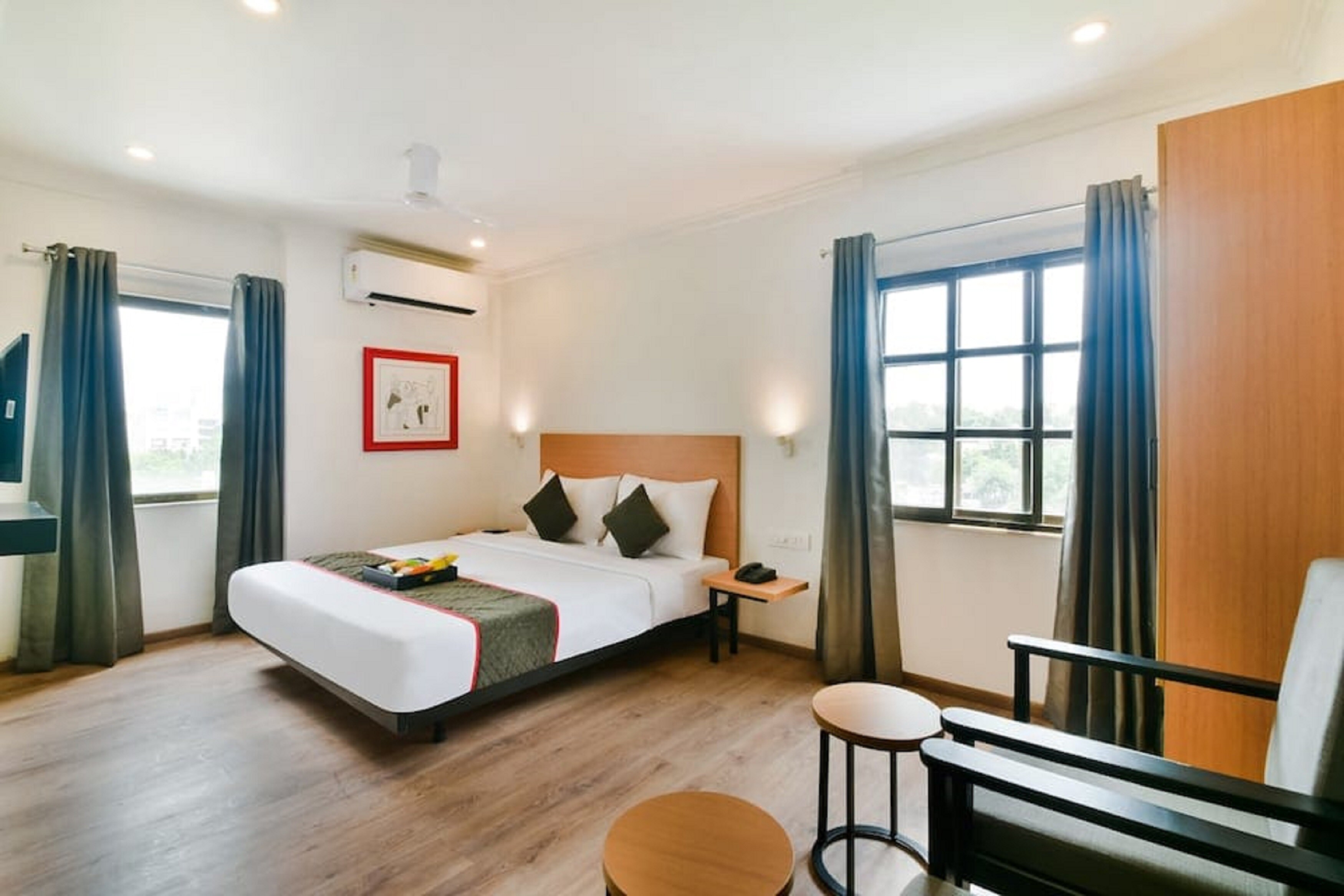 Hotel Broadway Udaipur - Tap to explore photos