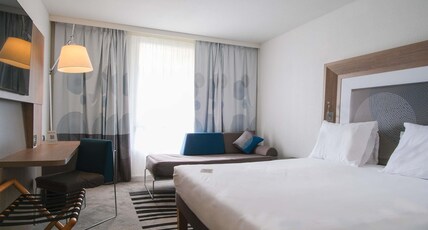 Novotel Narbonne Sud Room Type - Classic Room with 1 double bed and 1 single sofa bed