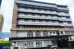 Hotel Sahara Inn