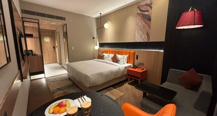 Ramada Encore By Wyndham Ayodhya Takpura Room Type - Deluxe King Bedded Ramada Encore By Wyndham Ayodhya Takpura Room Type - Deluxe King Bedded