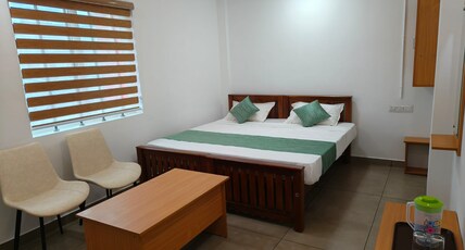Skyline Inn Room Type - Family Room with One king Bed and Attatched Bathroom
