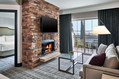 La Bellasera Hotel & Suites Paso Robles, Tapestry by Hilton