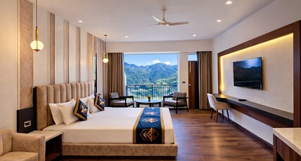 Kavin The Chail Resort - Serene Valley Views Room Type - Premium Room with Private Balcony and Monutain View Kavin The Chail Resort - Serene Valley Views Room Type - Premium Room with Private Balcony and Monutain View