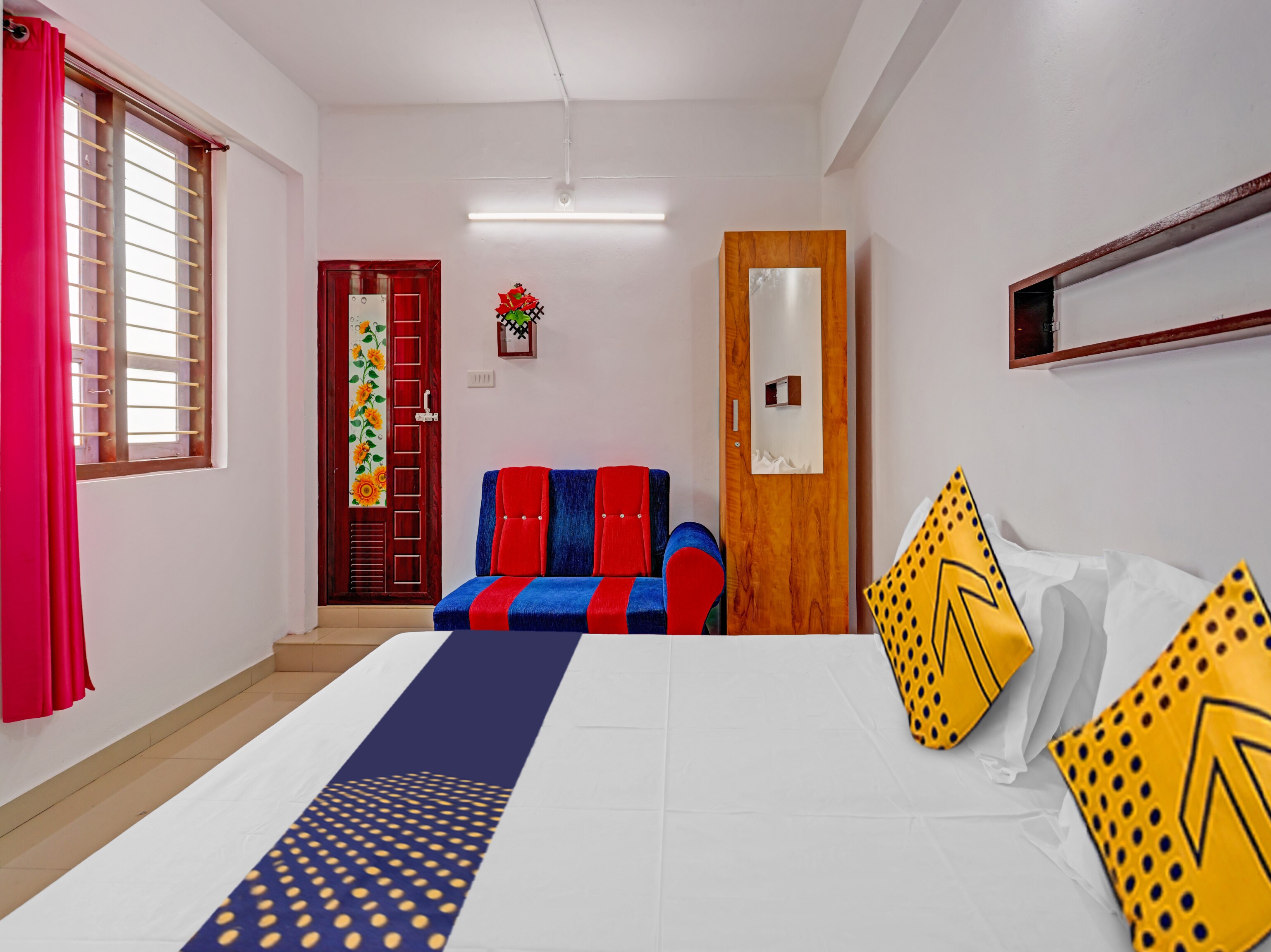 SANTHIKRISHNA LODGE - Tap to explore photos