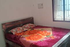 Jeya Rooms for Homestay near Airport