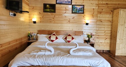 VALLEY VIEW COTTAGE AND RESTAURANT Room Type - Wooden Cottage