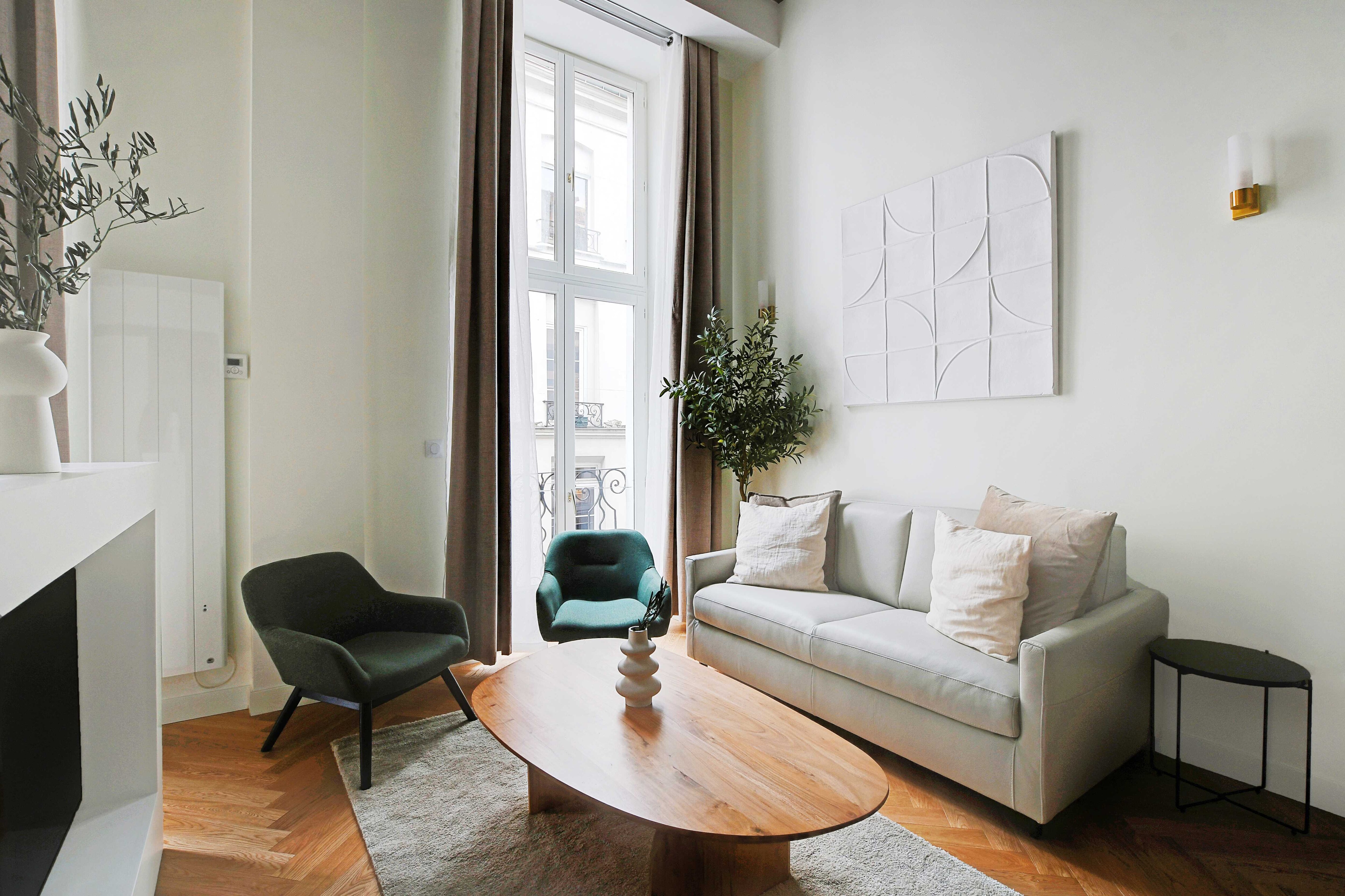 Charming Apartment - 1BR/5P - Sentier - Tap to explore photos